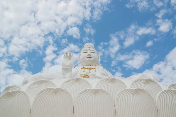 Grote Boeddha Wat Huay Pla Kang Stad Chiang Rai Noord — Stockfoto