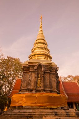 Chom Kitti 'nin Chiang Saen kasabasındaki Wat Phra Tapınağı Kuzey Tayland' daki Chiang Rai şehrinin kuzeyindeki Mekong Nehri 'nin altın üçgeni. Tayland, Chiang Sean, Kasım 2019