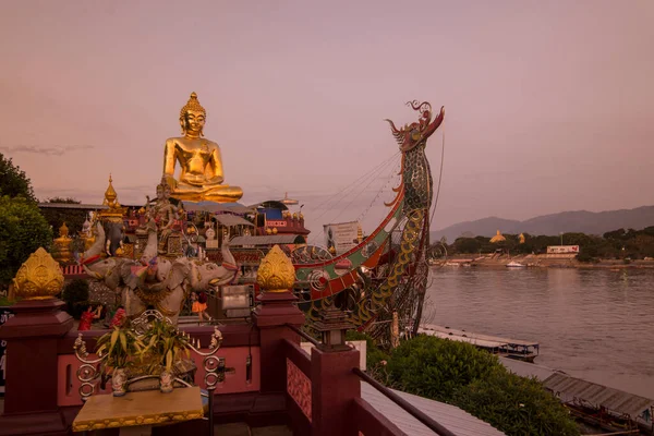 Obří Buddha Dragon Boat Temple Řeky Mekong Městě Sop Ruak — Stock fotografie