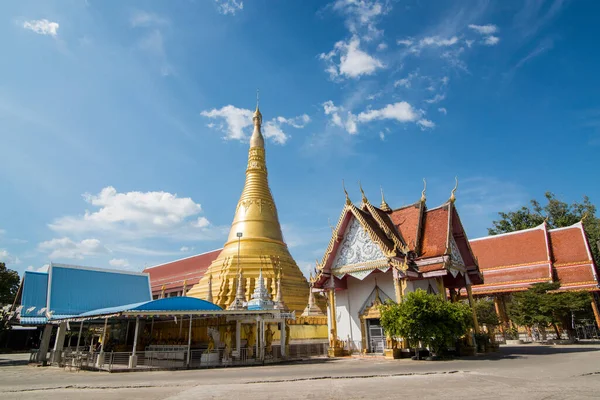 Mae Sot 마을에 Wat Chumphon Khiri 입니다 Thailand Mae Sot — 스톡 사진