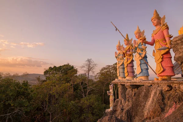 Chrám Mnicha Myanmaru Vrcholku Skály Thajské Myanmarské Hranici Phra Doi — Stock fotografie