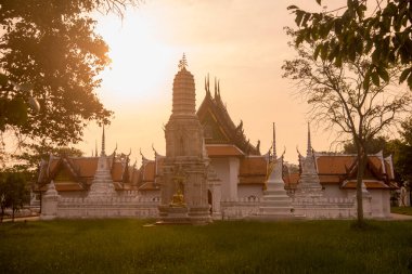Tayland 'ın Phetchaburi eyaletinde yer alan Wat Yai Suwannaram Tapınağı. Tayland, Phetburi, Kasım 2019