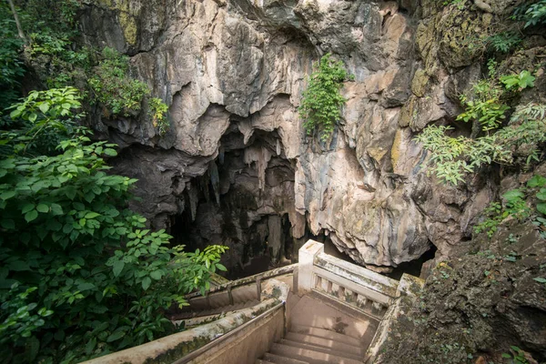 Большой Будда Пещере Ват Тхам Кхао Луанг Городе Пхетчабури Пхетбури — стоковое фото