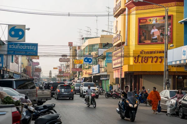 Una Carretera Centro Ciudad Phetchaburi Phetburi Provincia Phetchaburi Tailandia Tailandia — Foto de Stock