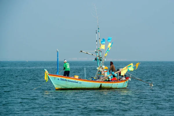 Een Vissersboot Golf Van Thailand Het District Ban Laem Buurt — Stockfoto