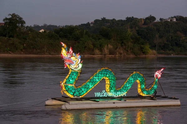 Ένα Δράκο Naga Στον Ποταμό Mekong Στην Πόλη Chiang Khong — Φωτογραφία Αρχείου