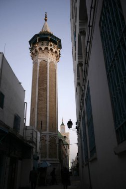 Tunus 'un kuzeyindeki Medine' deki Youssef Dey Camii Kuzey Afrika, Tunus, Sidi Bou Sair, Mart 2009