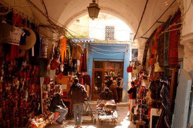 Tunus 'un kuzeyindeki Tunus, Tunus, Sidi Bou Sair, Mart 2009' da, Souq, Market veya Pazar 'da bir pazar.