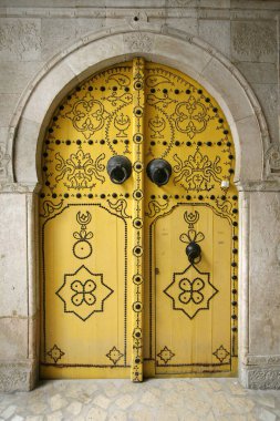 Tunus 'un kuzeyindeki Tunus, Tunus, Tunus, Sidi Bou Sair, Mart 2009' da Altın Çorba, Pazar veya Pazar 'da geleneksel Tunus Kapısı.