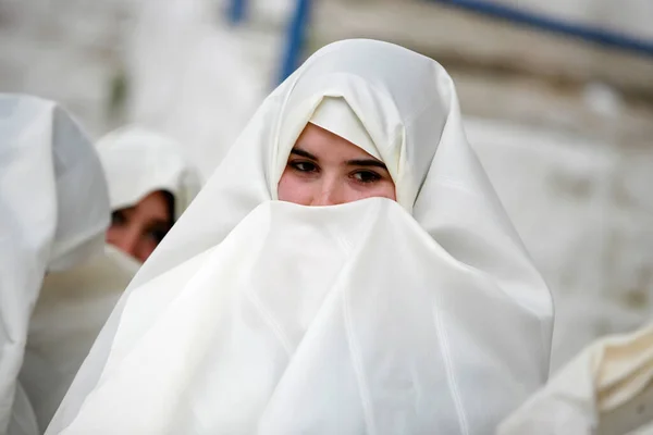 Tunísia Mulheres Muçulmanas Roupas Tradicionais Tunísia Cidade Velha Sidi Bou — Fotografia de Stock