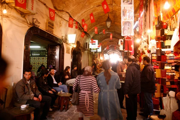 Egy Pékség Kenyérrel Souq Marketstreet Piac Vagy Bazár Tunisz Óvárosában — Stock Fotó