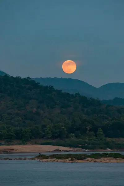 Full Moon Wat Khong Chiam Two Color River Viewpoint Town — Stock Photo, Image