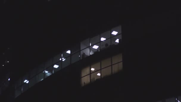 Rascacielos Panorama Ventanas Oficina Noche — Vídeo de stock