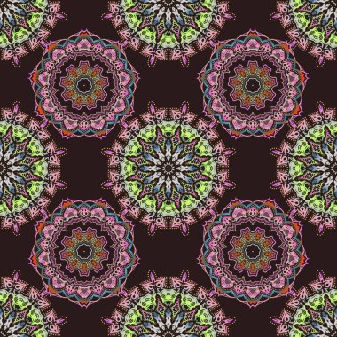 Kahverengi bir arka planda çok renkli süslemeleri olan soyut vektörsüz desen. Çoklu renk süslemeleri ile vintage tasarımı.