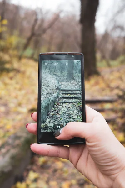 kadın alarak resim Sonbahar Park 