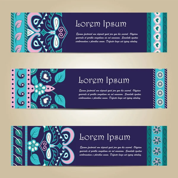 Conjunto vectorial de coloridos banners horizontales para negocios e invitaciones. Adorno kalamkari étnico indio. Paisaje floral patrón decorativo — Archivo Imágenes Vectoriales