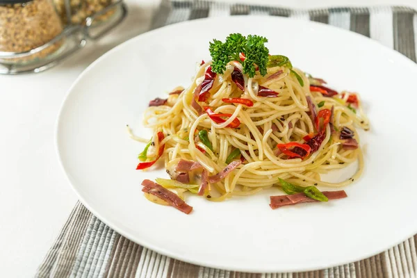 Spaghetti Carbonara Makaron Włoski Ser Spożywczy — Zdjęcie stockowe