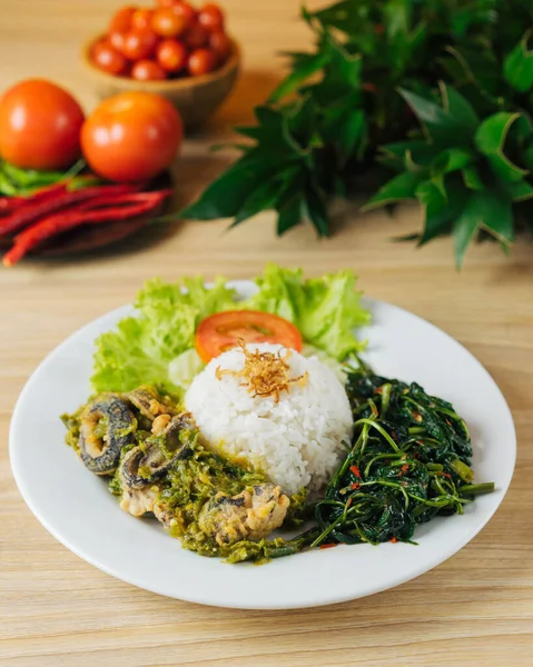 Nasi Belut Cabe Hijau Vegetarian — Stok Foto