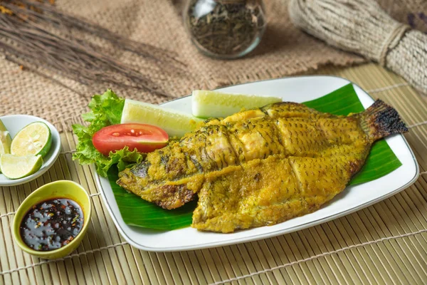 Ikan Bakar Bumbu Kunyit — Zdjęcie stockowe