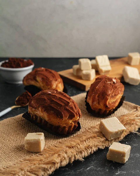 Fresh Mini Cream Puffs — Stock Photo, Image