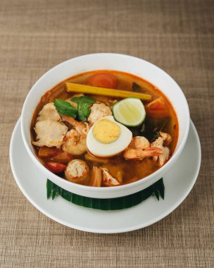 Tom Yam Kung Thai çorbası