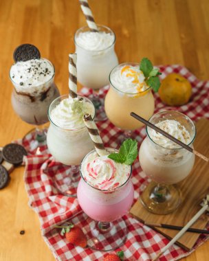 Milkshake Harmanlanmış Smoothie Frappe