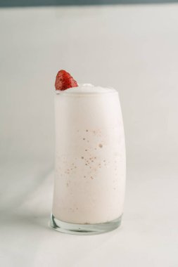 Karışık Buzlu Çilek Smoothiemilkshake