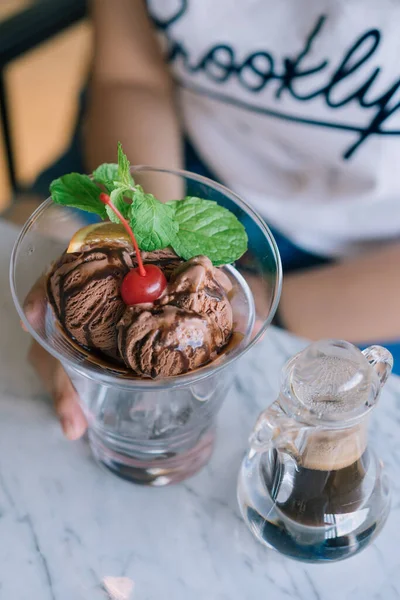 Kopi Panas Affogato Dengan Krim — Stok Foto