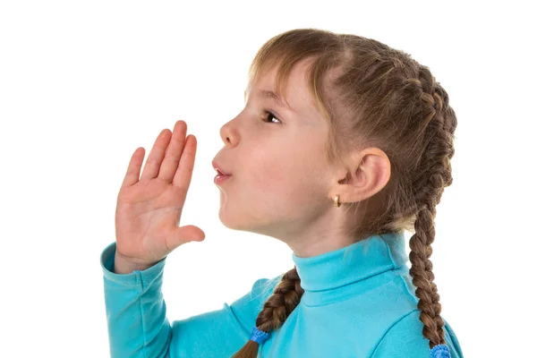 Perfil de una niña golpea con una mano vacía, aislada sobre fondo de paisaje blanco — Foto de Stock