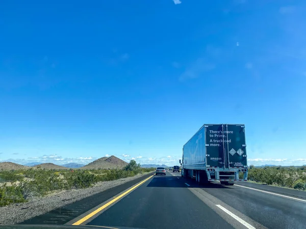 Salome Usa Автомобілі Вантажівки Їдуть Через Арізону Interstate — стокове фото