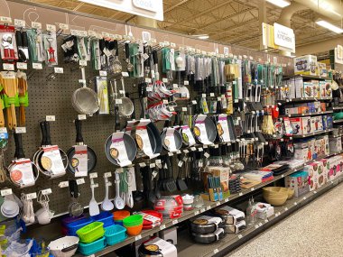 Orlando, FL / USA-5 / 30 / 20: Bir Publix marketinde ev eşyaları sergisi.