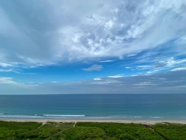 Een Luchtfoto Van Het Turquoise Blauwe Water Van Atlantische Oceaan — Stockfoto