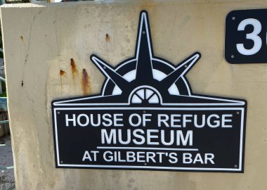 Stuart, FL / USA-7 / 10 / 20: Gilbert 'in Stuart, Florida' daki Bar Baro Müzesi Florida 'nın Atlantik kıyısındaki bir düzine gemi kazasından geriye kalan son gemi enkazı istasyonu..