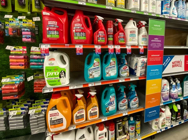 Orlando Usa Bottles Pet Carpet Stain Odor Remover Petsmart Store — стоковое фото