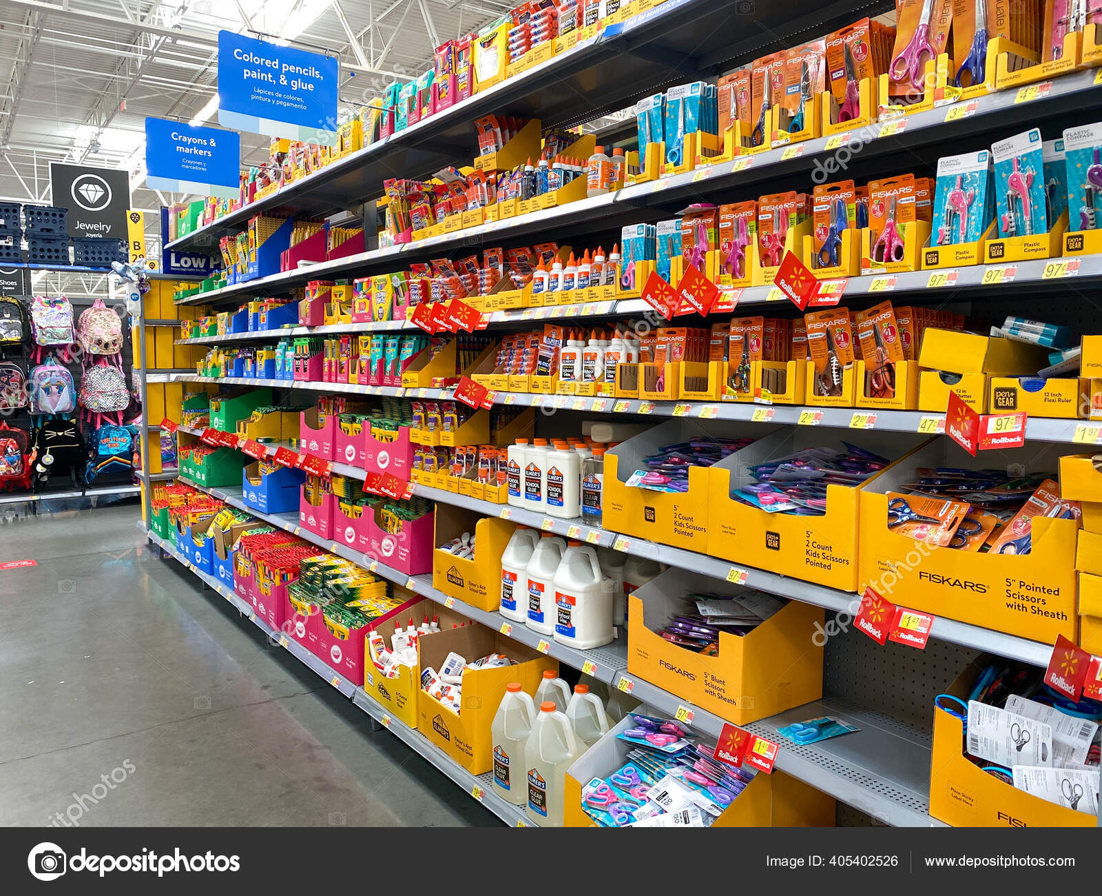 Orlando Usa School Supply Aisle Walmart Orlando Florida – Stock Editorial  Photo © Jshanebutt #405402526