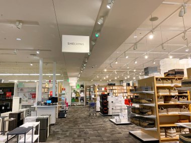 Orlando, FL / USA-9 / 28 / 20: The Container Store perakende satış mağazasının genel görünümü.