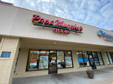 Springfield, IL / ABD-10 / 2 / 20: Papa Murphy 'lerin dış kesimi Springfield, IL' de pizza restoranı perakende satış mağazası işletiyor.