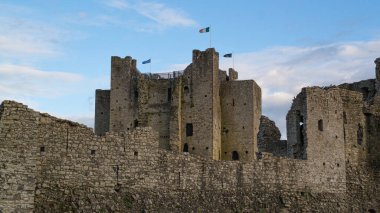 Trim 'deki Ortaçağ Şatosu, Meath, İrlanda.