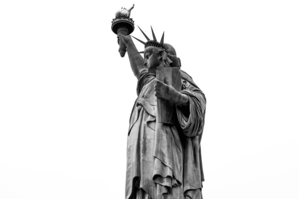 Beyaz Gök 'e Karşı Özgürlük Heykeli