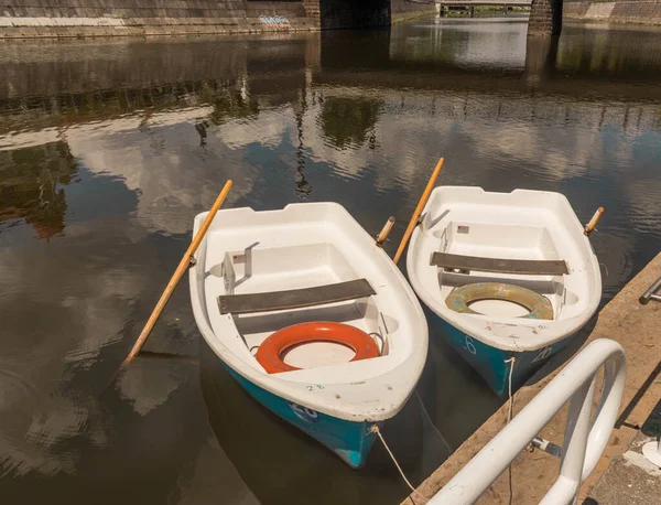 Barcos Recreo Las Paredes Del Estacionamiento —  Fotos de Stock