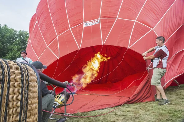 2020年8月ウクライナのビラ ツェルクヴァ ウクライナの祭りでの気球打ち上げ — ストック写真
