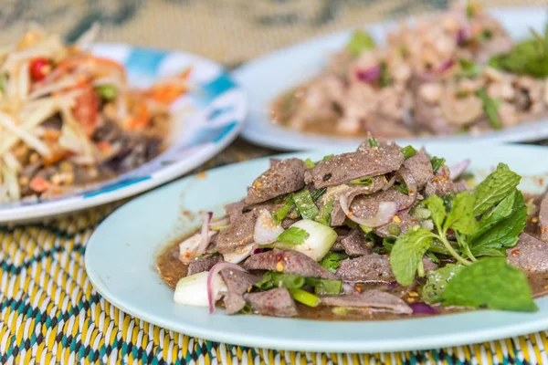Spicy Pork Liver Salad Tub Wan Adalah Sebuah Makanan Esan — Stok Foto
