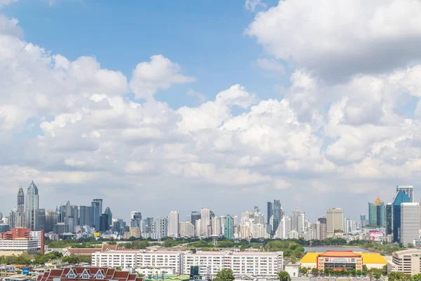 2016 그리고 방콕의 마천루에서 방콕은 자본과 태국의 인구가 — 스톡 사진
