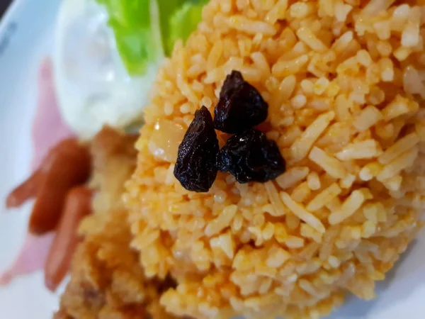 Nasi Goreng Atau Nasi Goreng Dengan Saus Tomat Yang Dijual — Stok Foto