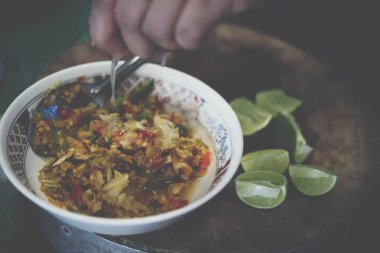 Tay street gıda pazarı veya restoran Tayland Satılık yeşil biber sosu (deniz ürünleri sos)