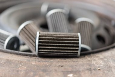 Araç garaj, eski yağlama motor yağ filtresi