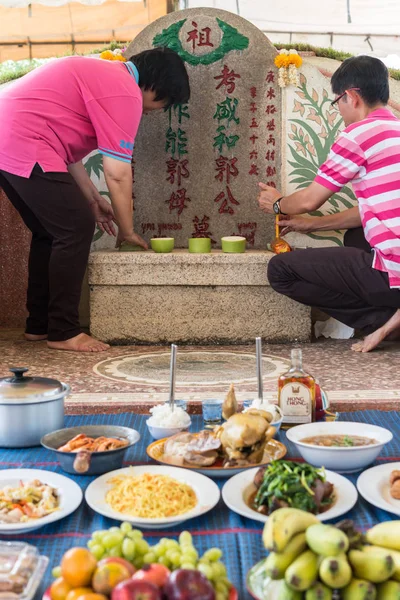 Qingming Festival (Qing Ming), graftombe-weidse dag — Stockfoto