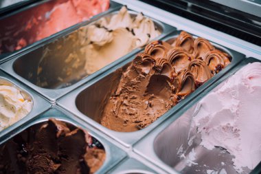 Dondurma tazelik smoothie ve renkli çeşitli