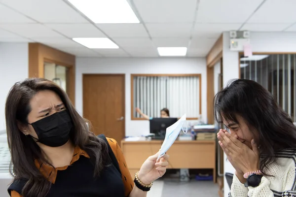 Asian Pretty Women Wearing Mask Respiratory Protection Mask Epidemic Flu — Stock Photo, Image