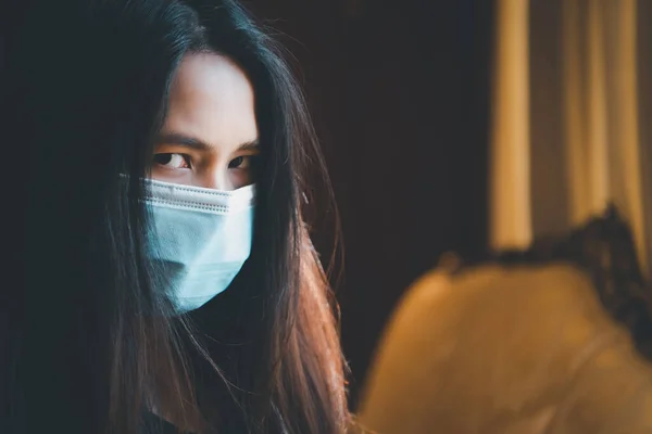 Mulher Bonita Asiática Usando Máscara Máscara Proteção Respiratória Contra Epidemia — Fotografia de Stock